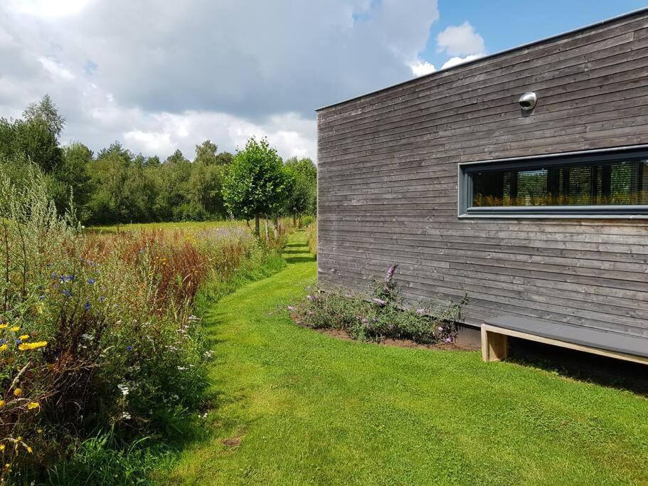 Sfeervol Chalet Midden In De Natuur Halle Bagian luar foto