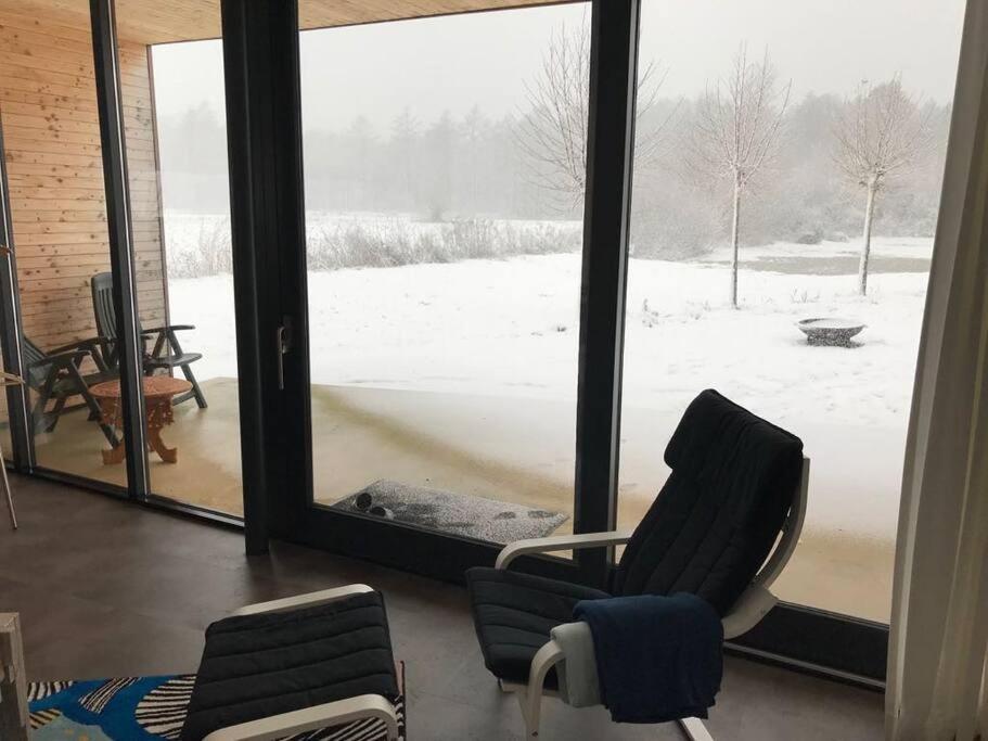 Sfeervol Chalet Midden In De Natuur Halle Bagian luar foto